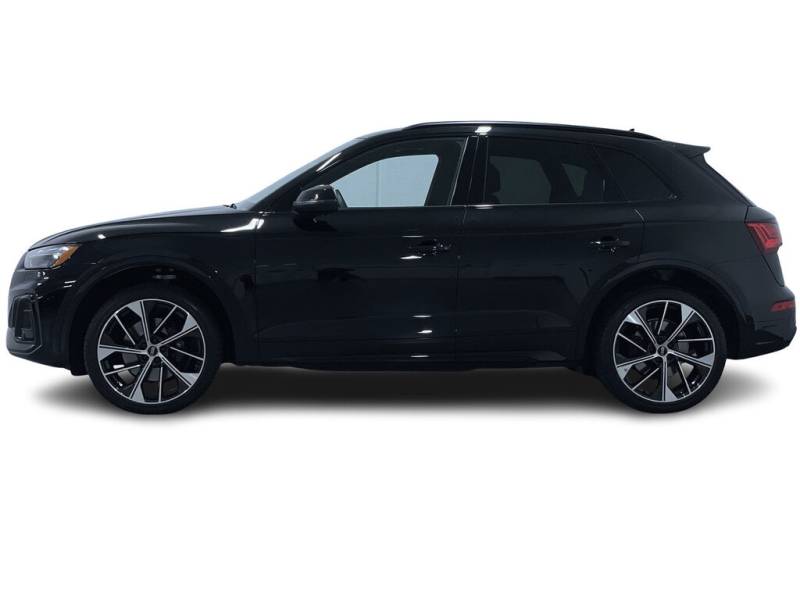 2023 Audi SQ5 quattro Black Optics! 21" Wheels!