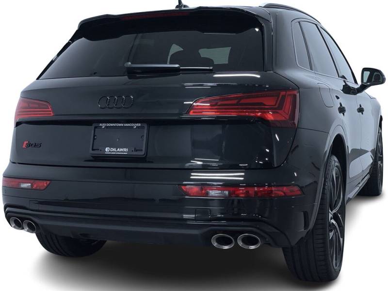 2023 Audi SQ5 quattro Black Optics! 21" Wheels!