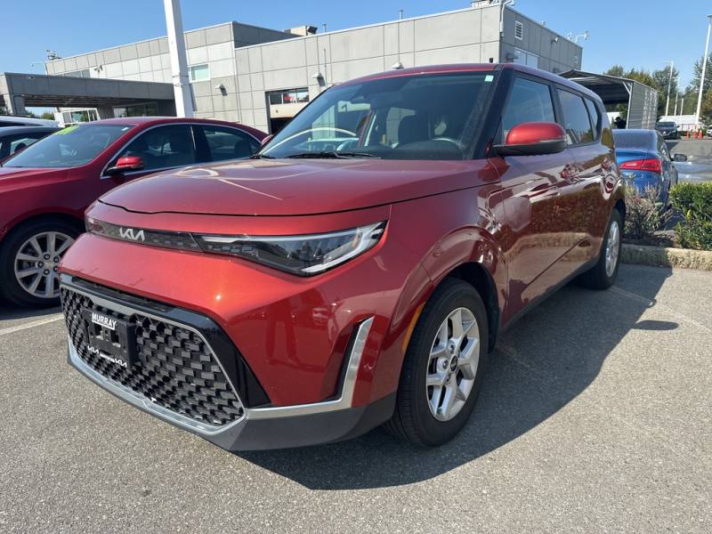 2023 Kia Soul 1 owner! Heated Seats & Steering! Nav! Auto!