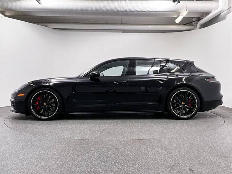 2023 Porsche Panamera GTS Sport Turismo / Certified / No Claims