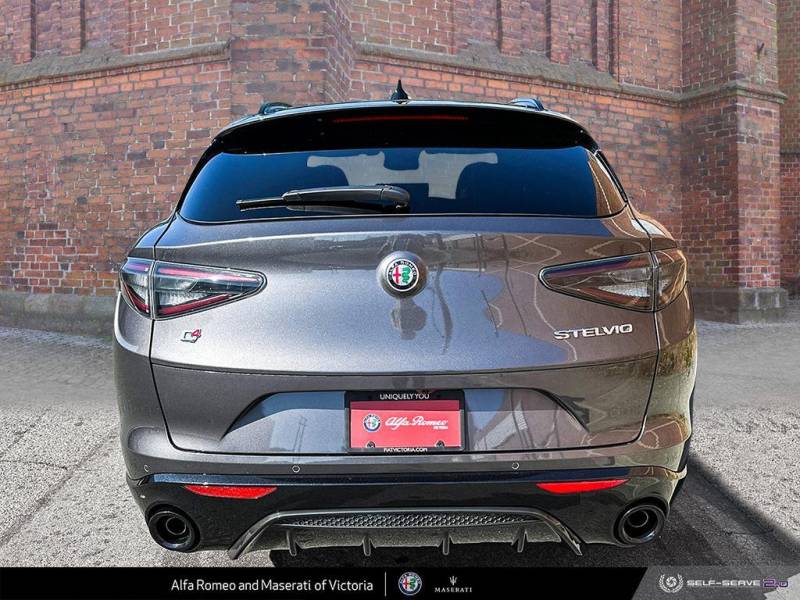 2024 Alfa Romeo Stelvio Veloce