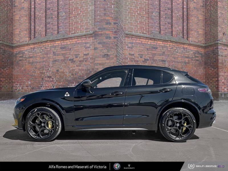 2024 Alfa Romeo Stelvio Quadrifoglio