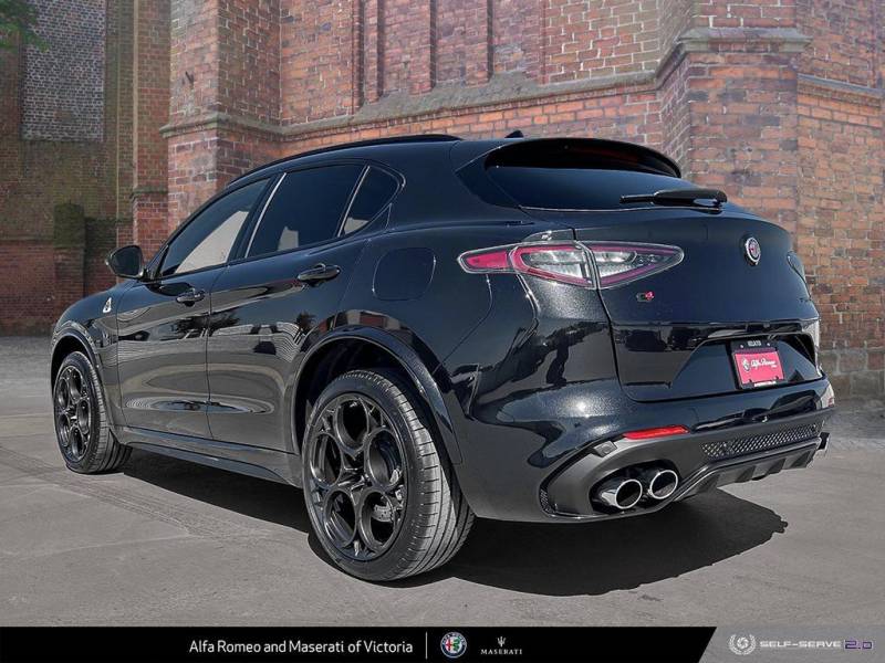 2024 Alfa Romeo Stelvio Quadrifoglio