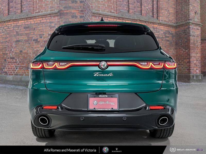 2024 Alfa Romeo Tonale PHEV Veloce