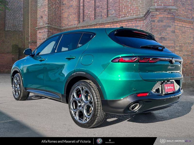 2024 Alfa Romeo Tonale PHEV Veloce