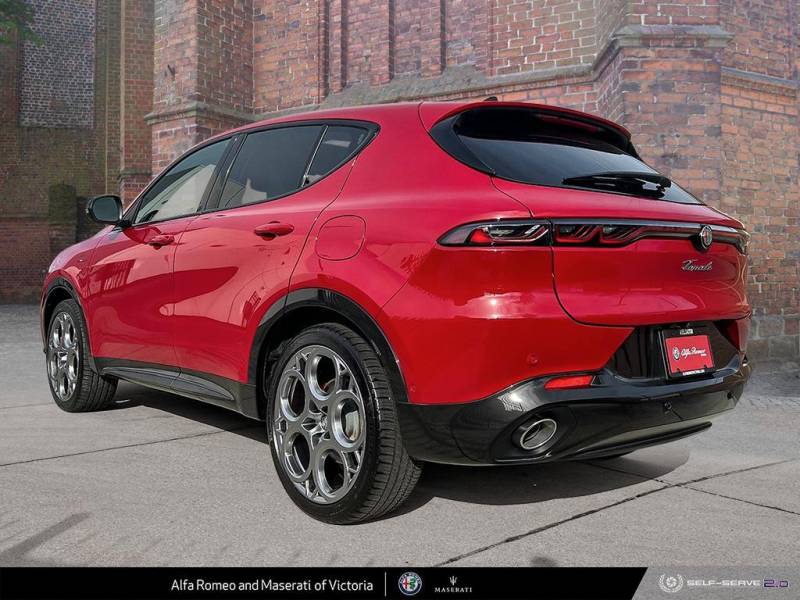 2024 Alfa Romeo Tonale PHEV Veloce