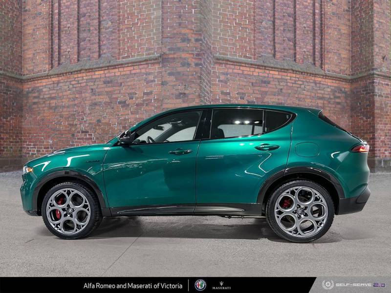 2024 Alfa Romeo Tonale PHEV Veloce