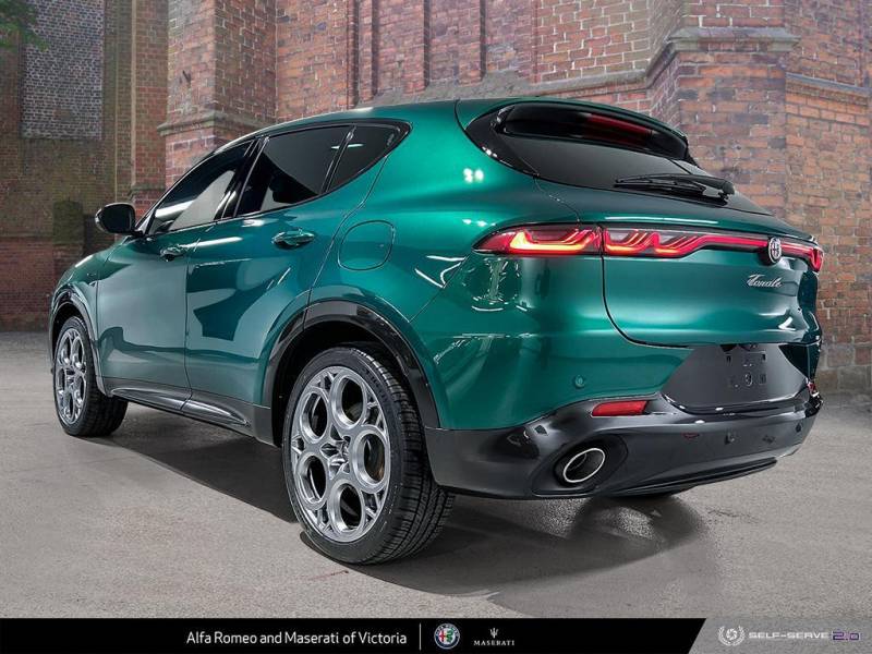 2024 Alfa Romeo Tonale PHEV Veloce