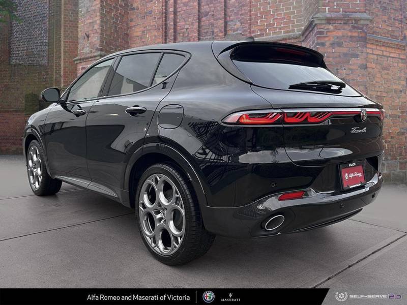 2024 Alfa Romeo Tonale PHEV Veloce