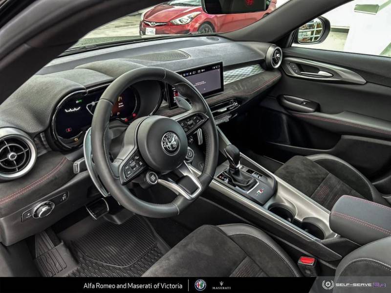 2024 Alfa Romeo Tonale PHEV Veloce