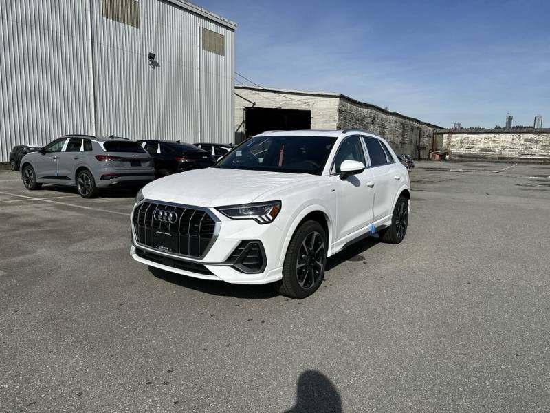 2024 Audi Q3 Technik 45 TFSI quattro