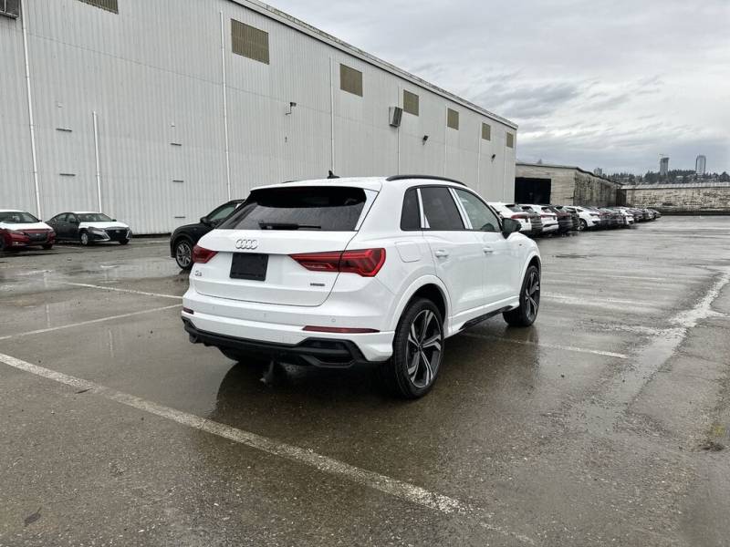 2024 Audi Q3 Technik 45 TFSI quattro