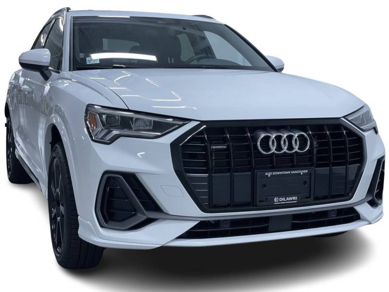 2024 Audi Q3 Progressiv | $5000 OFF! 4 Cylinder Engine