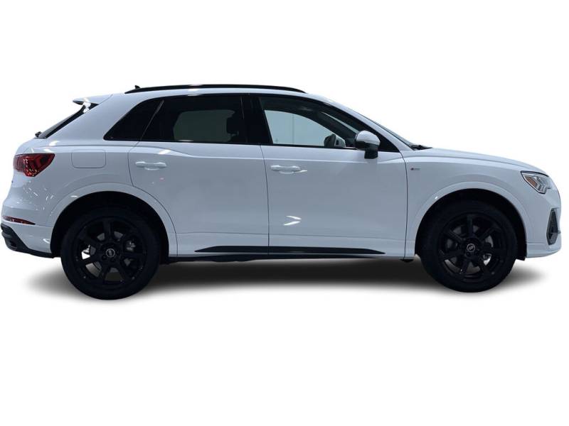 2024 Audi Q3 Progressiv | $5000 OFF! 4 Cylinder Engine