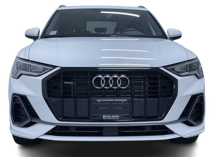 2024 Audi Q3 Progressiv | $5000 OFF! 4 Cylinder Engine