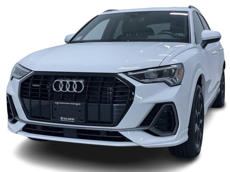 2024 Audi Q3 Progressiv | $5000 OFF! 4 Cylinder Engine