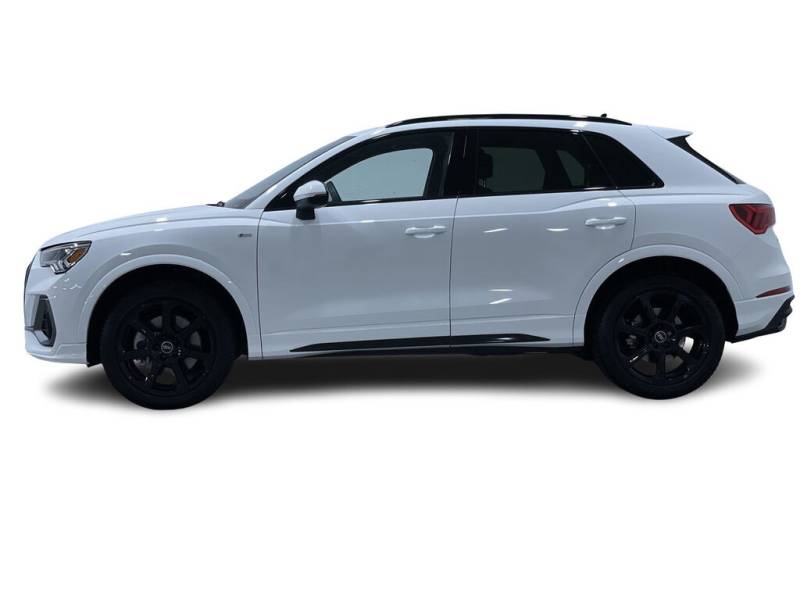 2024 Audi Q3 Progressiv | $5000 OFF! 4 Cylinder Engine