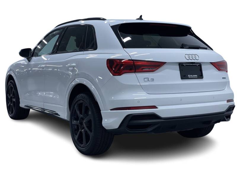 2024 Audi Q3 Progressiv | $5000 OFF! 4 Cylinder Engine