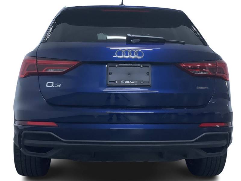 2024 Audi Q3 Technik | $5000 OFF! 4 Cylinder Engine