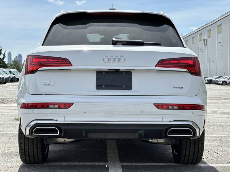 2024 Audi Q5 Technik 45 TFSI quattro