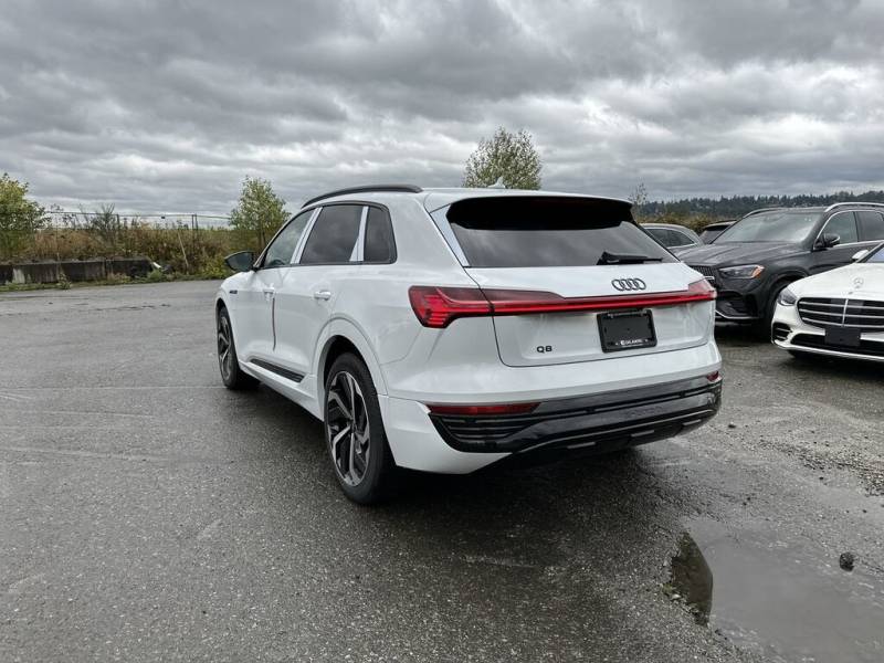 2024 Audi Q8 e-tron quattro