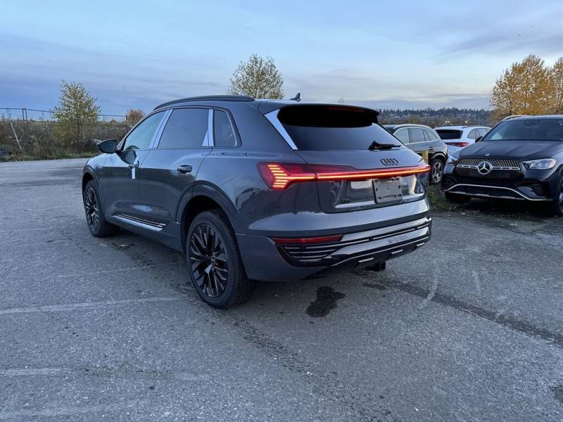 2024 Audi Q8 e-tron quattro