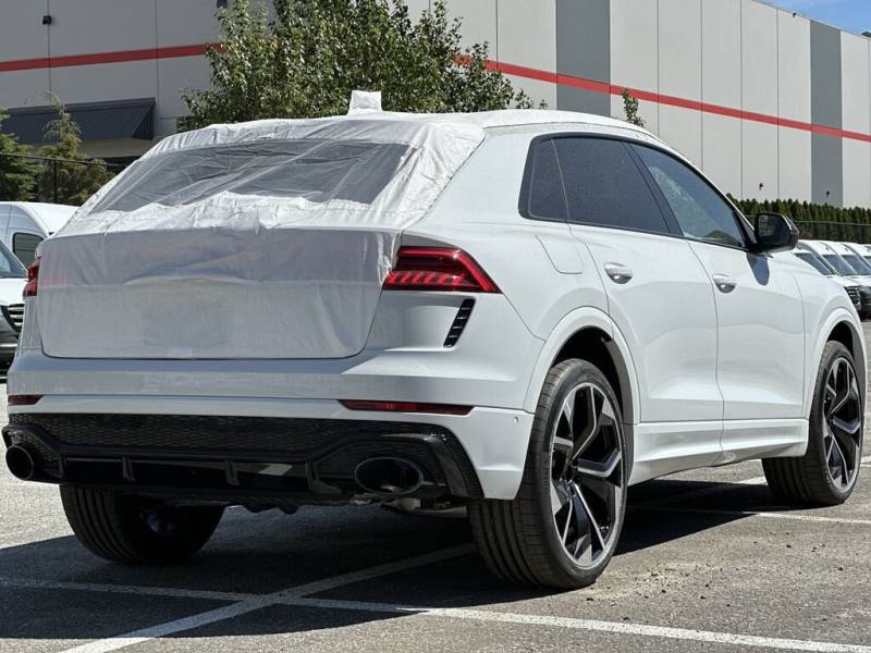 2024 Audi RS Q8 4.0 TFSI quattro