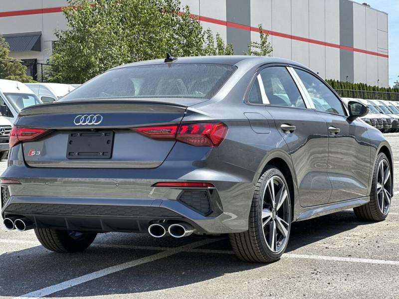 2024 Audi S3 Komfort 2.0 TFSI quattro