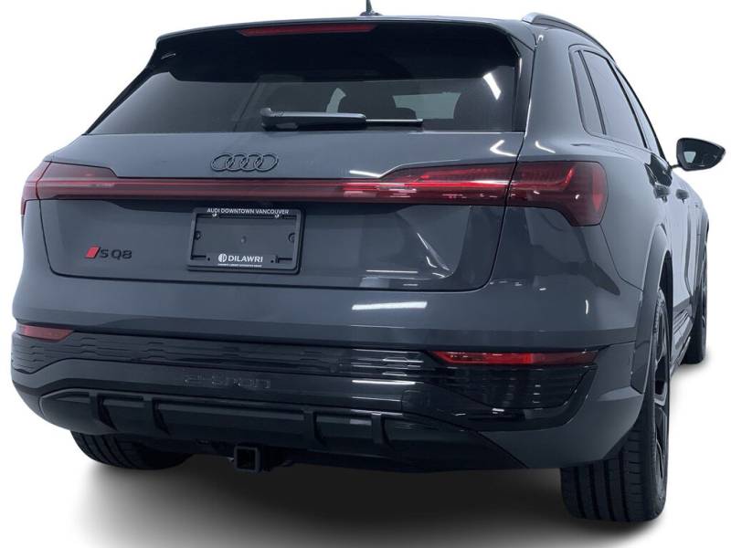 2024 Audi SQ8 e-tron quattro