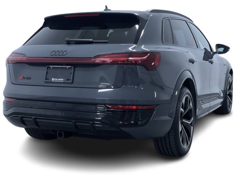 2024 Audi SQ8 e-tron quattro