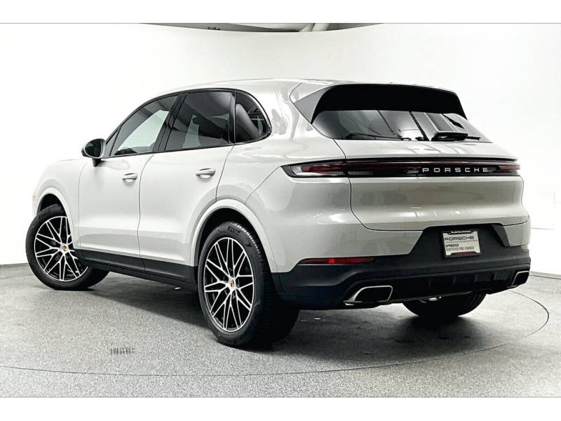 2024 Porsche Cayenne Certified / Winter Wheel Set / Premium Pkg