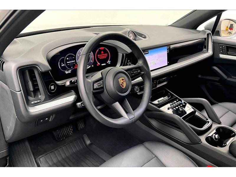 2024 Porsche Cayenne Certified / Winter Wheel Set / Premium Pkg