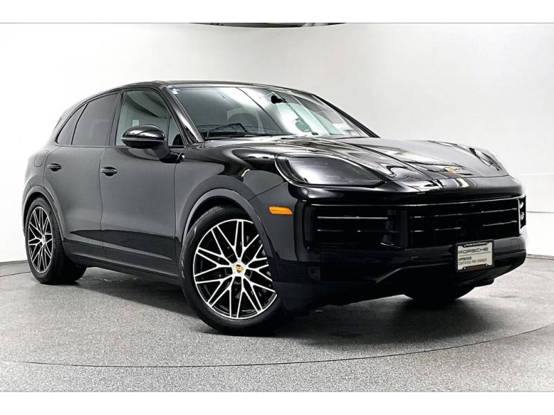 2024 Porsche Cayenne Certified / Winter Wheel Set / Premium Pkg