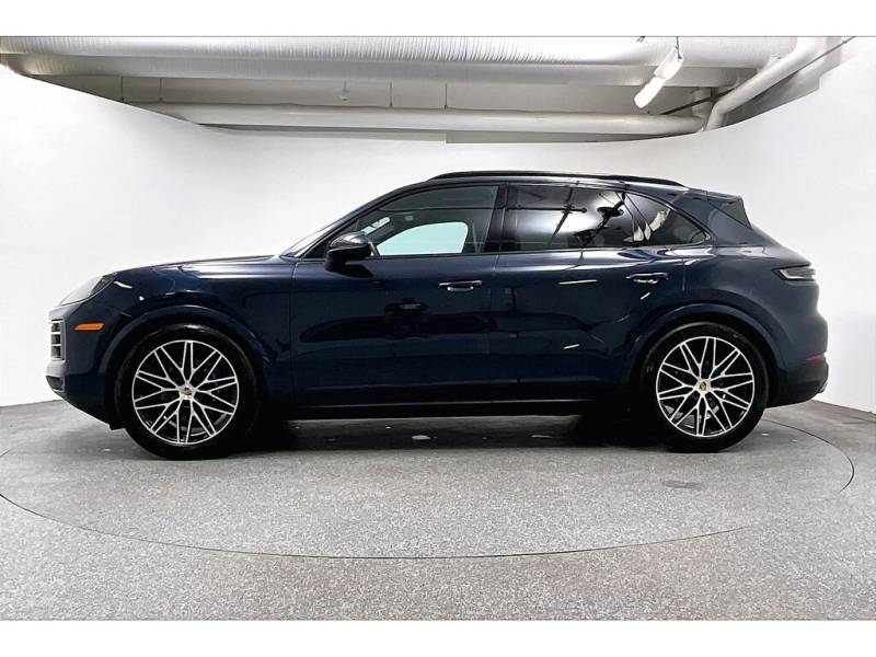 2024 Porsche Cayenne Certified / Winter Wheel Set / Premium Pkg