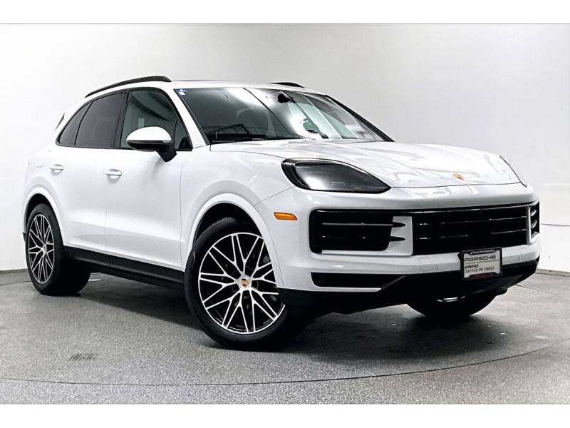 2024 Porsche Cayenne Certified / Winter Wheel Set / Sport Chrono Pkg