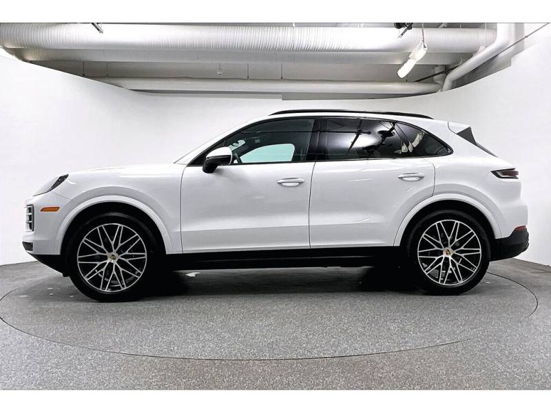 2024 Porsche Cayenne Certified / Winter Wheel Set / Sport Chrono Pkg