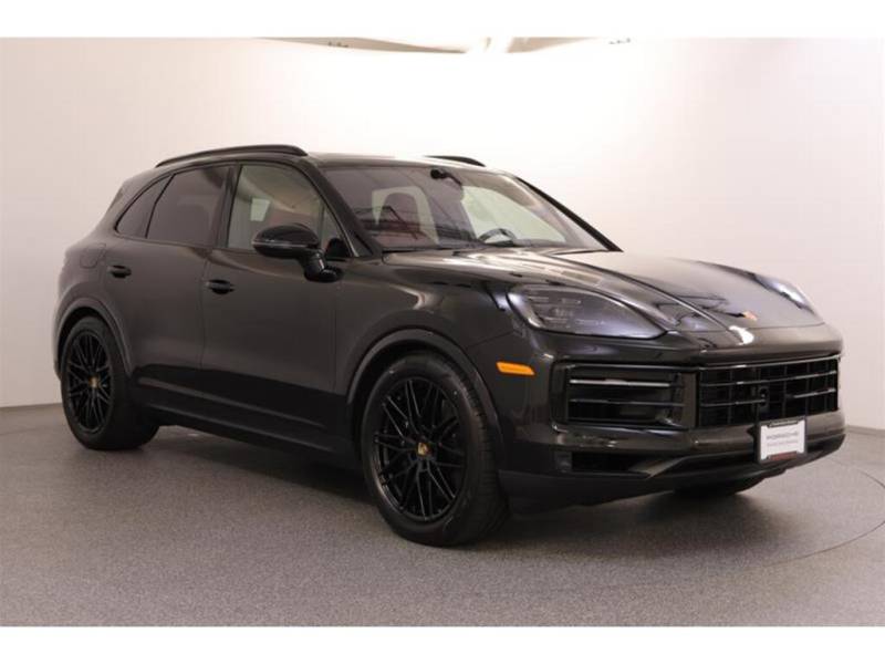 2024 Porsche Cayenne / Certified / Premium Pkg / Sport Chrono Pkg