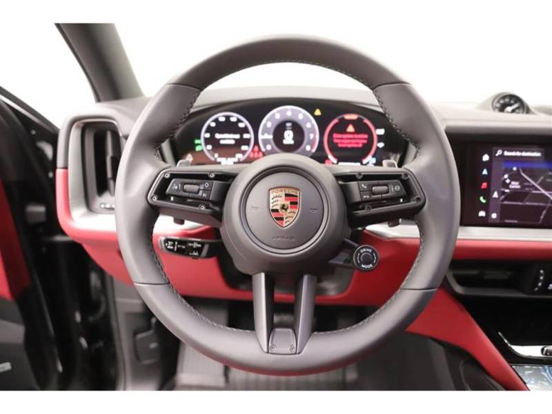 2024 Porsche Cayenne / Certified / Premium Pkg / Sport Chrono Pkg