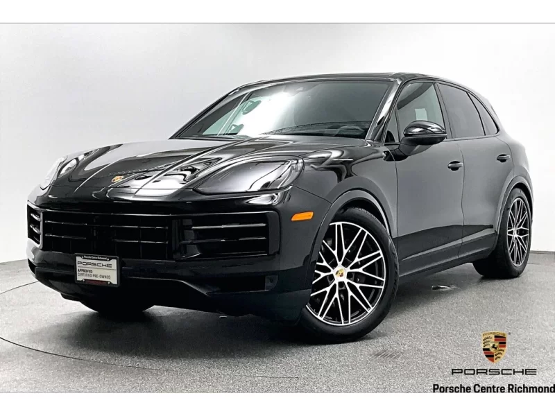 2024 Porsche Cayenne Certified / Winter Wheel Set / Premium Pkg