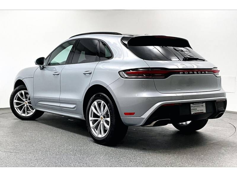 2024 Porsche Macan Certified Pre-owned / AWD / Premium Plus Package