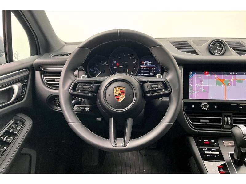 2024 Porsche Macan Certified Pre-owned / AWD / Premium Plus Package