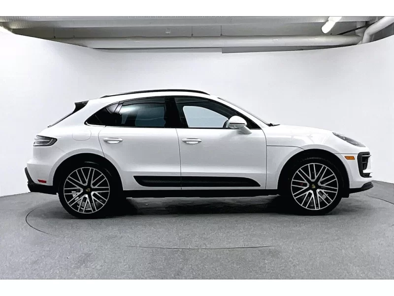 2024 Porsche Macan S / Premium Plus Pkg